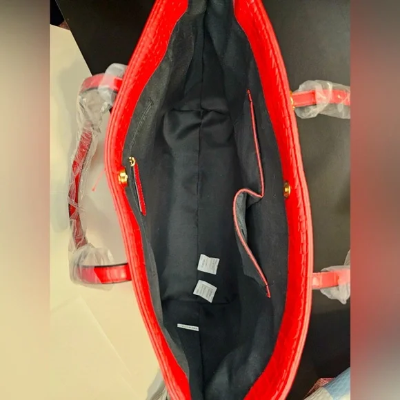 MKF - Sadie Oversize Tote Handbag - Picture 6 of 9